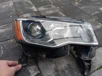 Lampa przednia prawa jeep grand Cherokee wk2 oryginał z USA