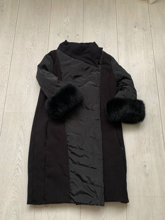 Пальто з хутром…