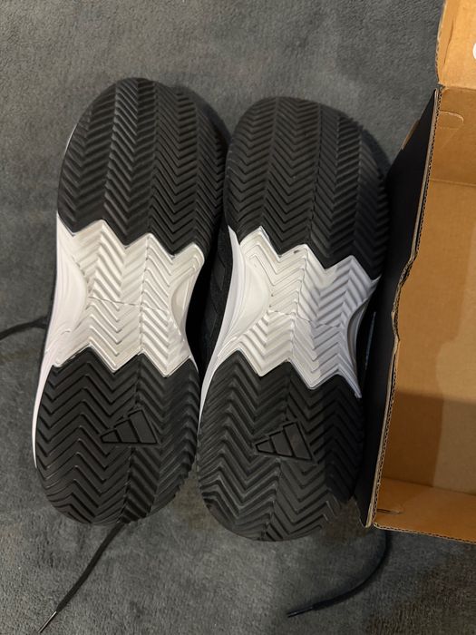 Sapatilhas Adidas GameCourt 2.0 para Ténis/Padel sem uso