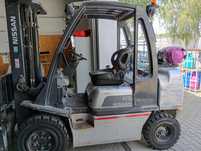 Nissan UG1D2A32LQ  Wózek podnośnikowy NISSAN UG1D2A32LQ