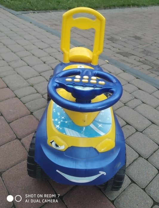 Віддам дитячий толокар.