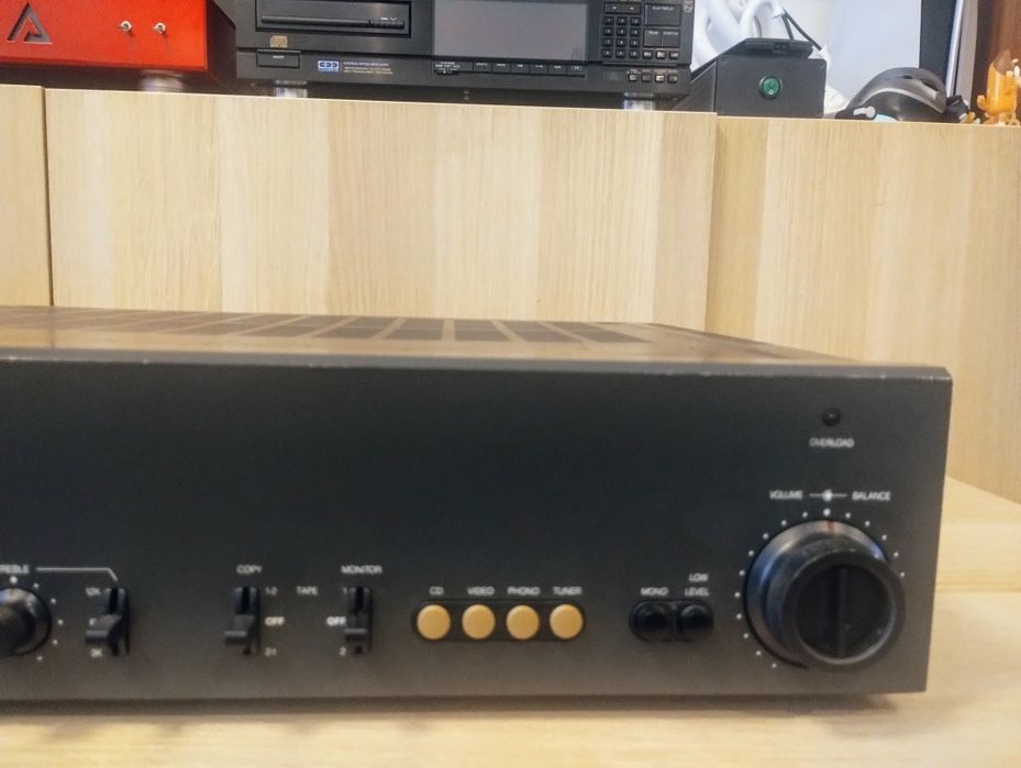 NAD 3300 monitor series - świetnie brzmiący wzmacniacz stereo