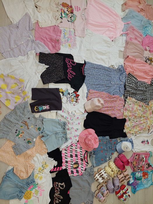 Набір літнього одягу 3-4, 4-5 років. Пакет фірмового одягу дівчинці.