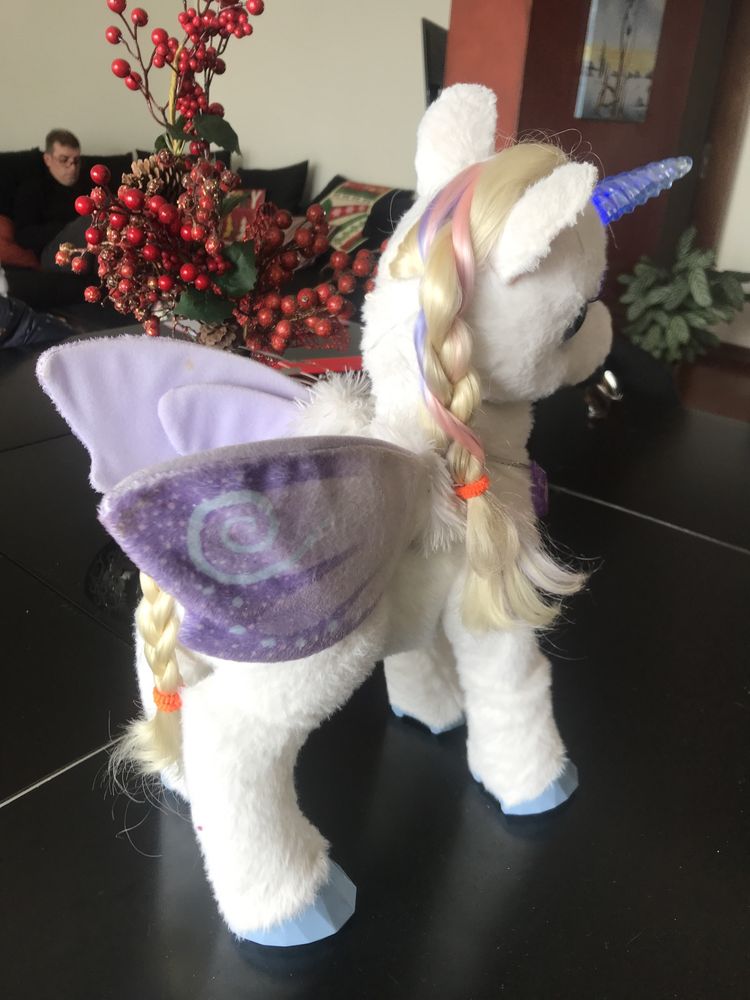 Fur Real friends - Hasbro - unicornio magico Starlily