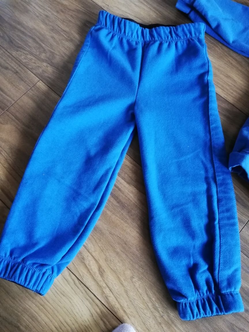 Ciepły komplet chłopięcy: spodnie + bluza , r. 89-95