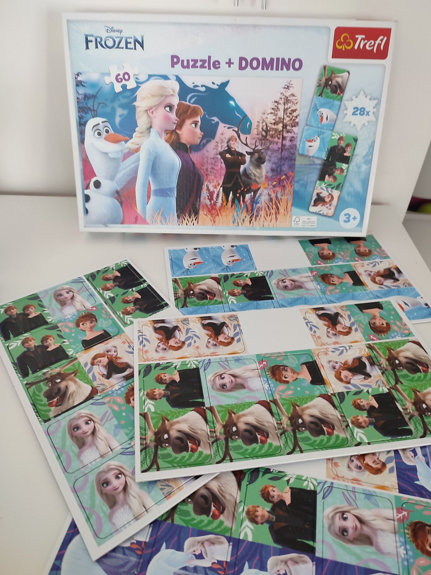 Puzzle Frozen Kraina Lodu i domino