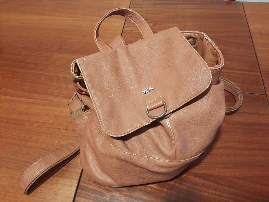 Carteiras e mochilas para menina