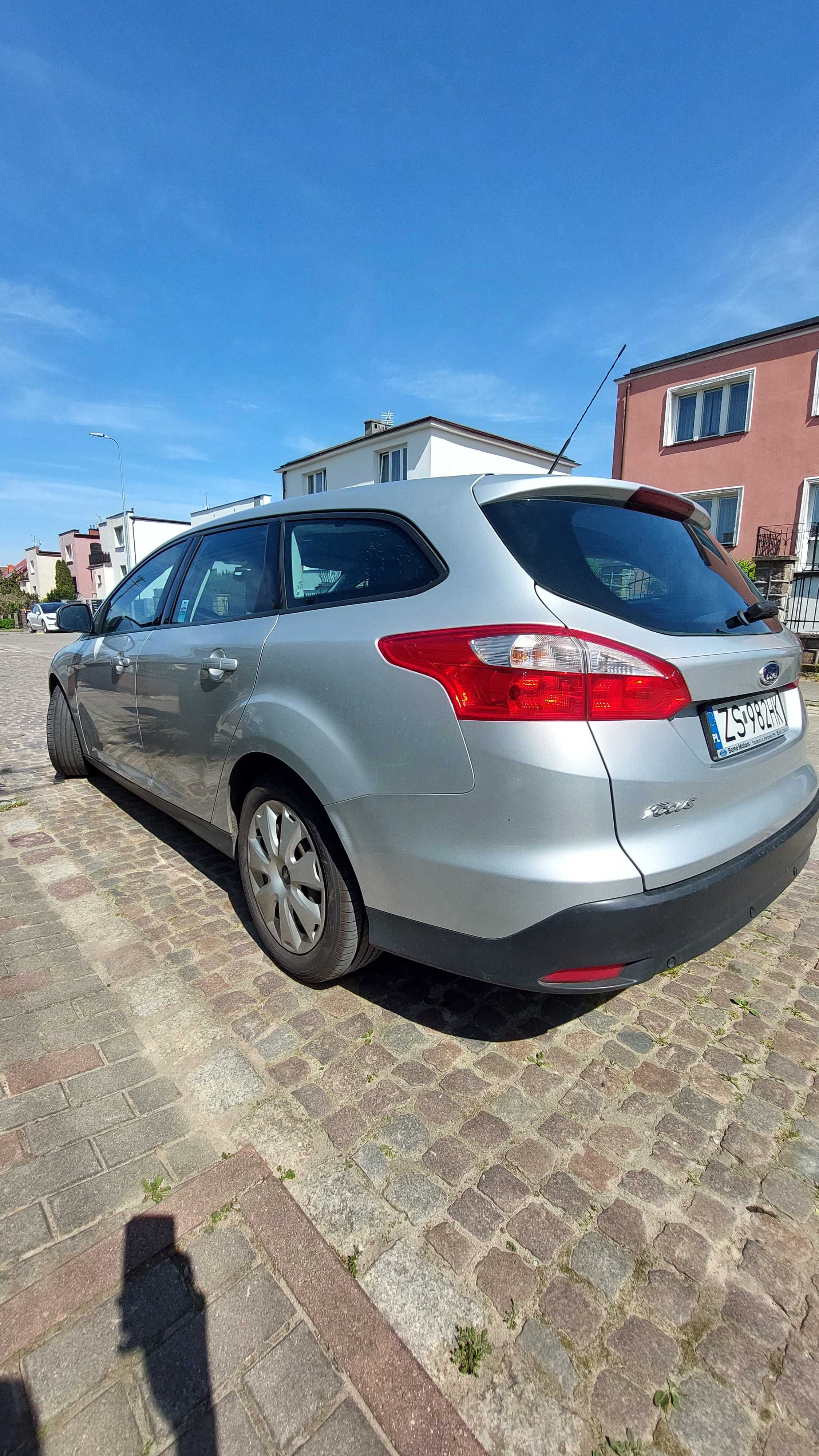 Ford Focus 1.6 TDCi + komplet opon zimowych