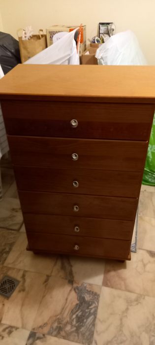 Mobilia de quarto com acabamento cerejeira(sem cama)