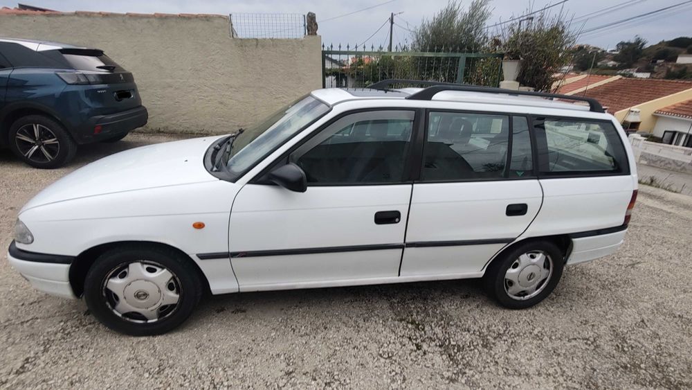 Opel Astra 1.4 carrinha 1998