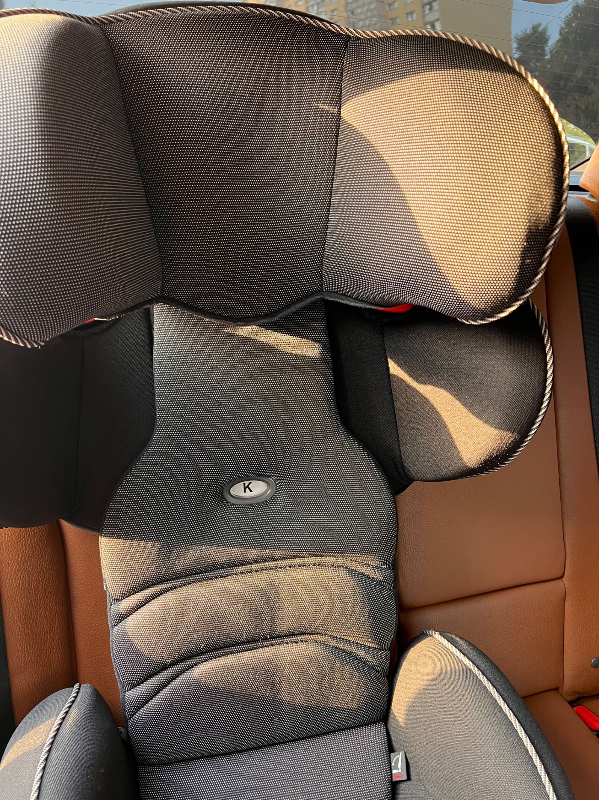 Автокрісло BMW Junior Seat (оригінал)
