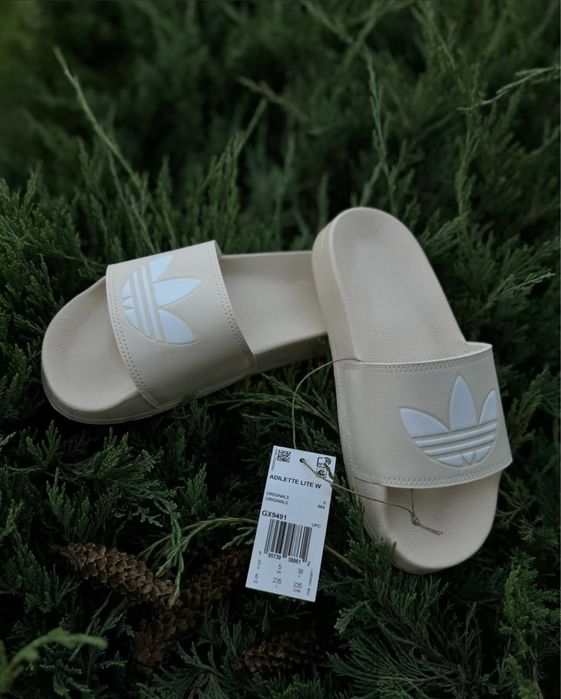 Розпродаж Чорної Пʼятниці !Шльопанці жіночі adidas ADILETTE LITE