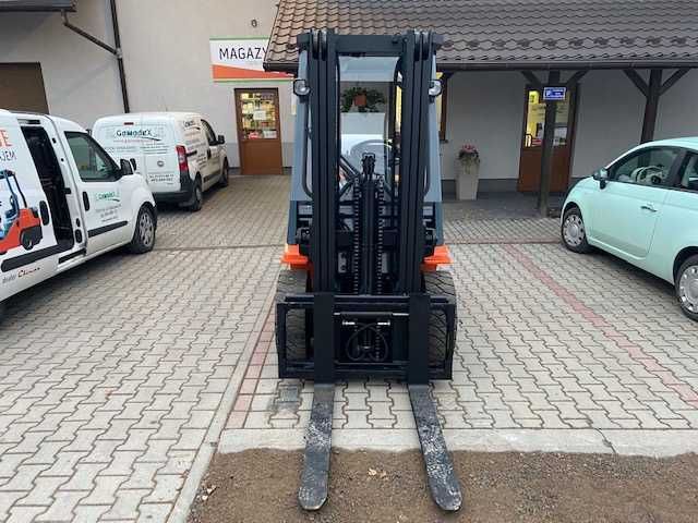 Wózek widłowy Toyota 02-7FGF30, 3t, LPG, 2002r, Triplex 4,3m, Automat