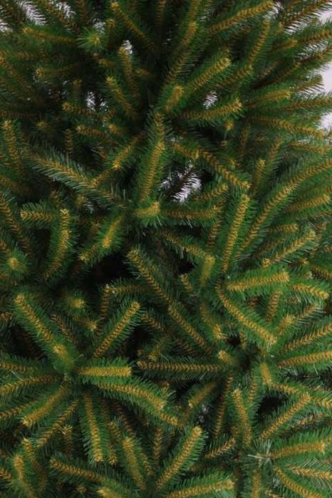 Choinka sztuczna zielona naturalna gęsta świerk 220 cm ze stojakiem