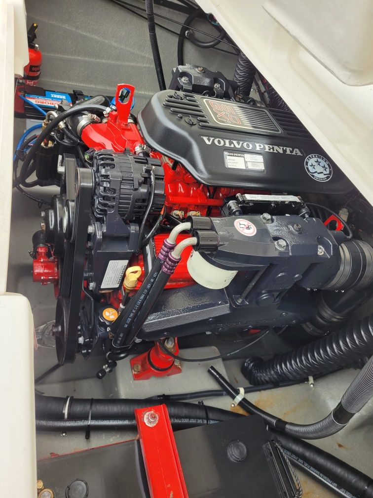 Łódź motorowa Glastron GLX 205