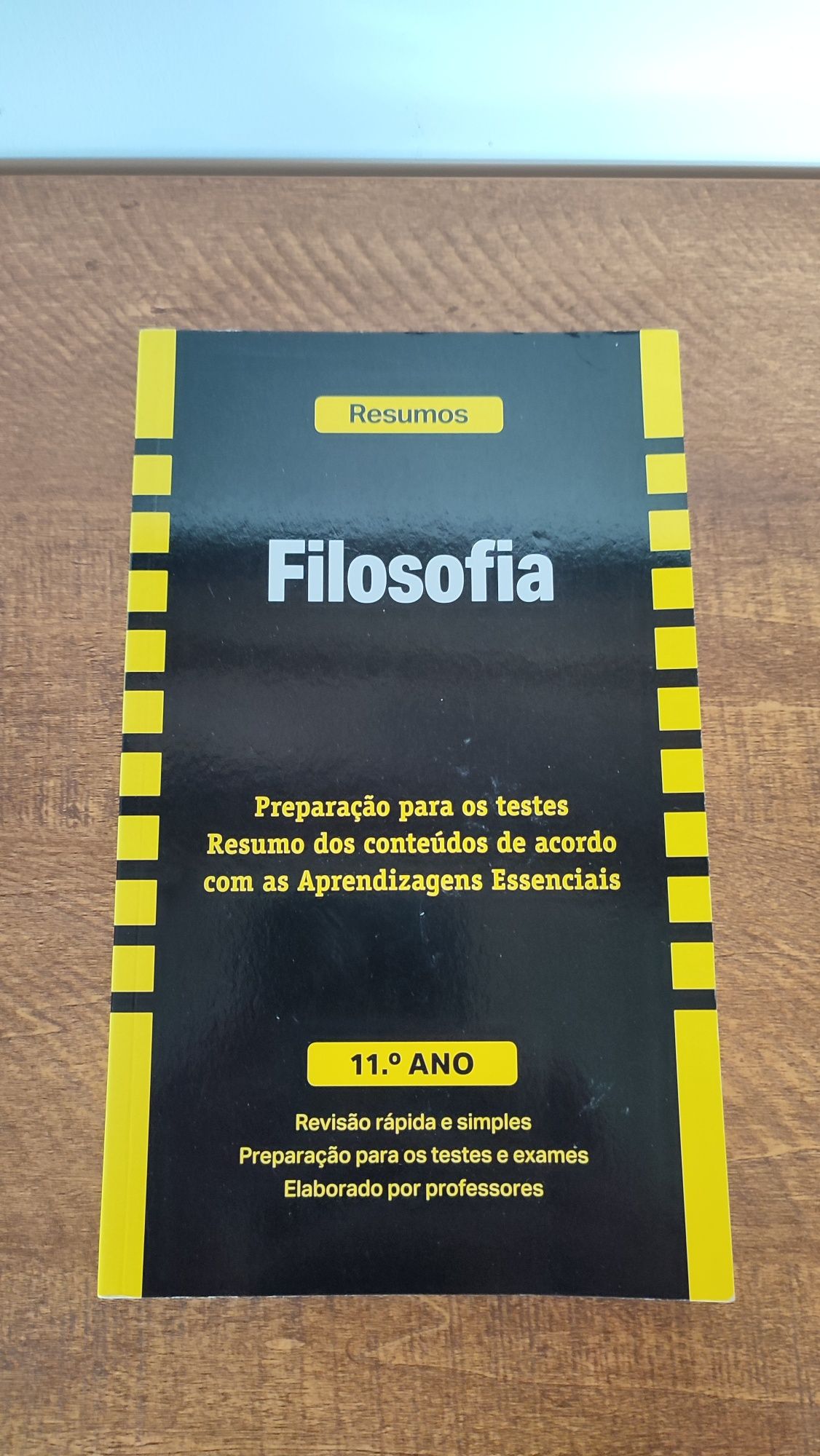 Livro Resumos Filosofia 11º Ano