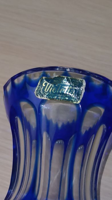 Wazon kryształowy niebieski wysokość 18 cm Huta Violetta. PRL.