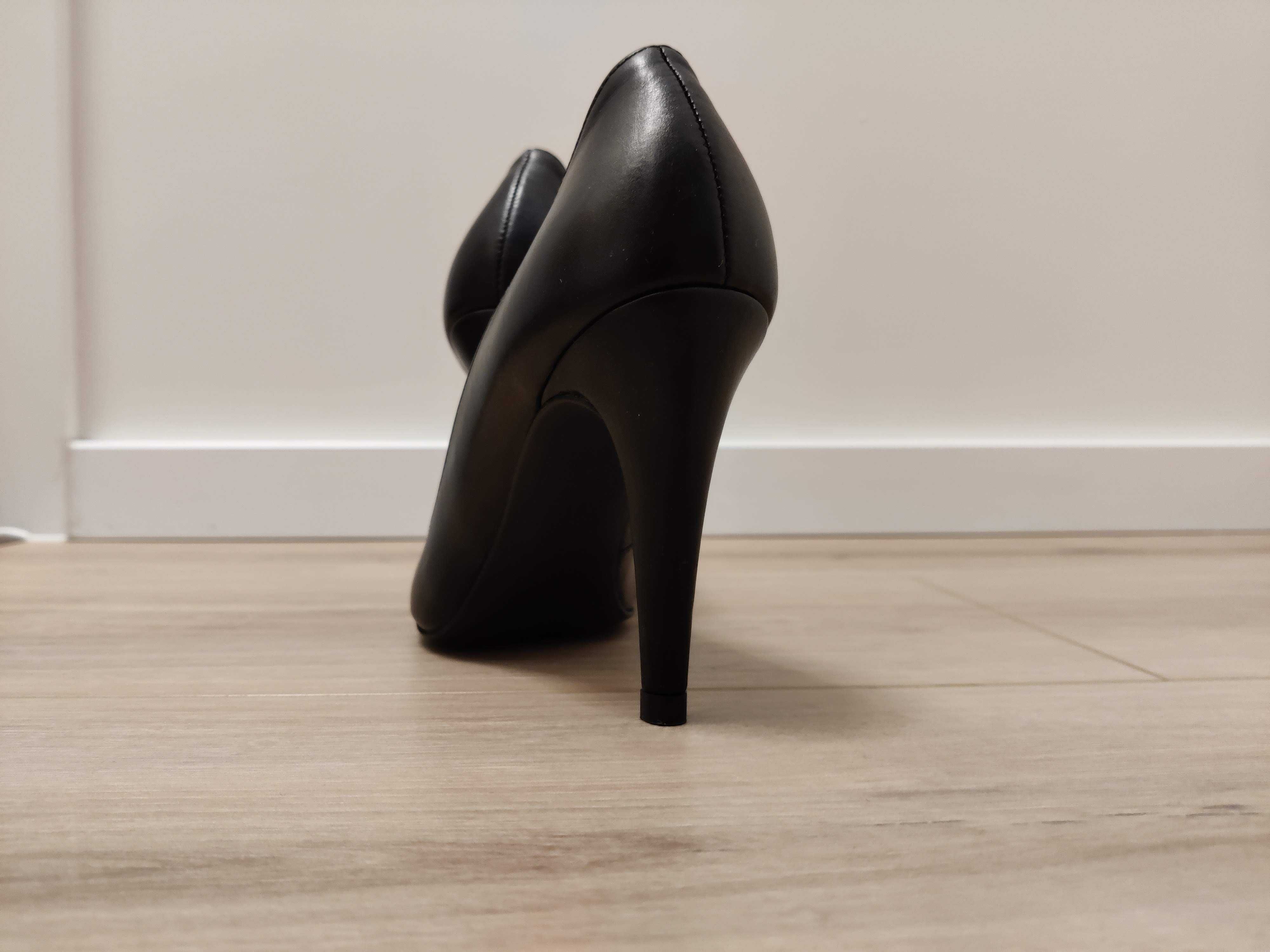 Buty Ryłko Szpilki, obcasy czarne nowe, rozmiar 35
