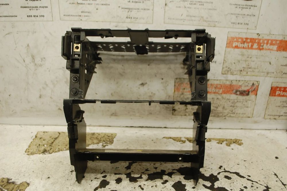 RAMKA KOSZ RADIA 2 DIN 8H0858005A AUDI A4 B6 B7 CABRIO