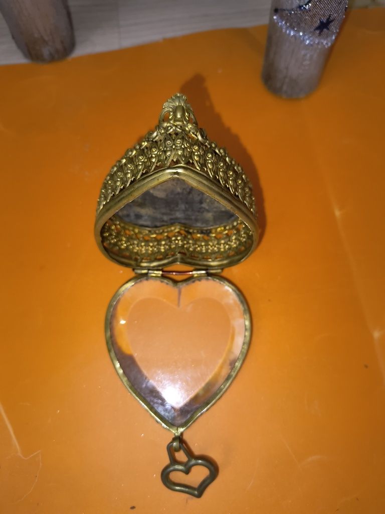 Шкатулка для украшений