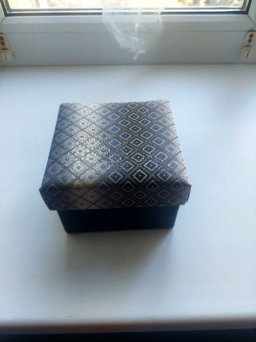 Подарочный набор: галстук, запонки и платок фирмы Piero Butti