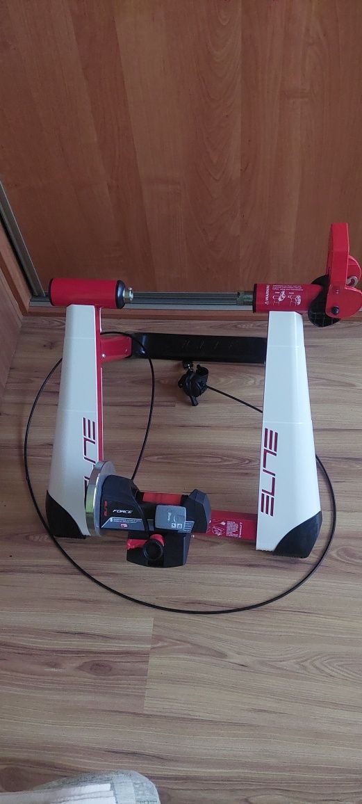 Trenażer Elite Force z Bluetooth Misuro B+