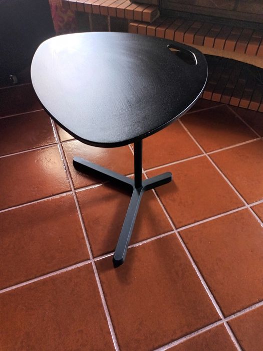 Mesa de apoio preta