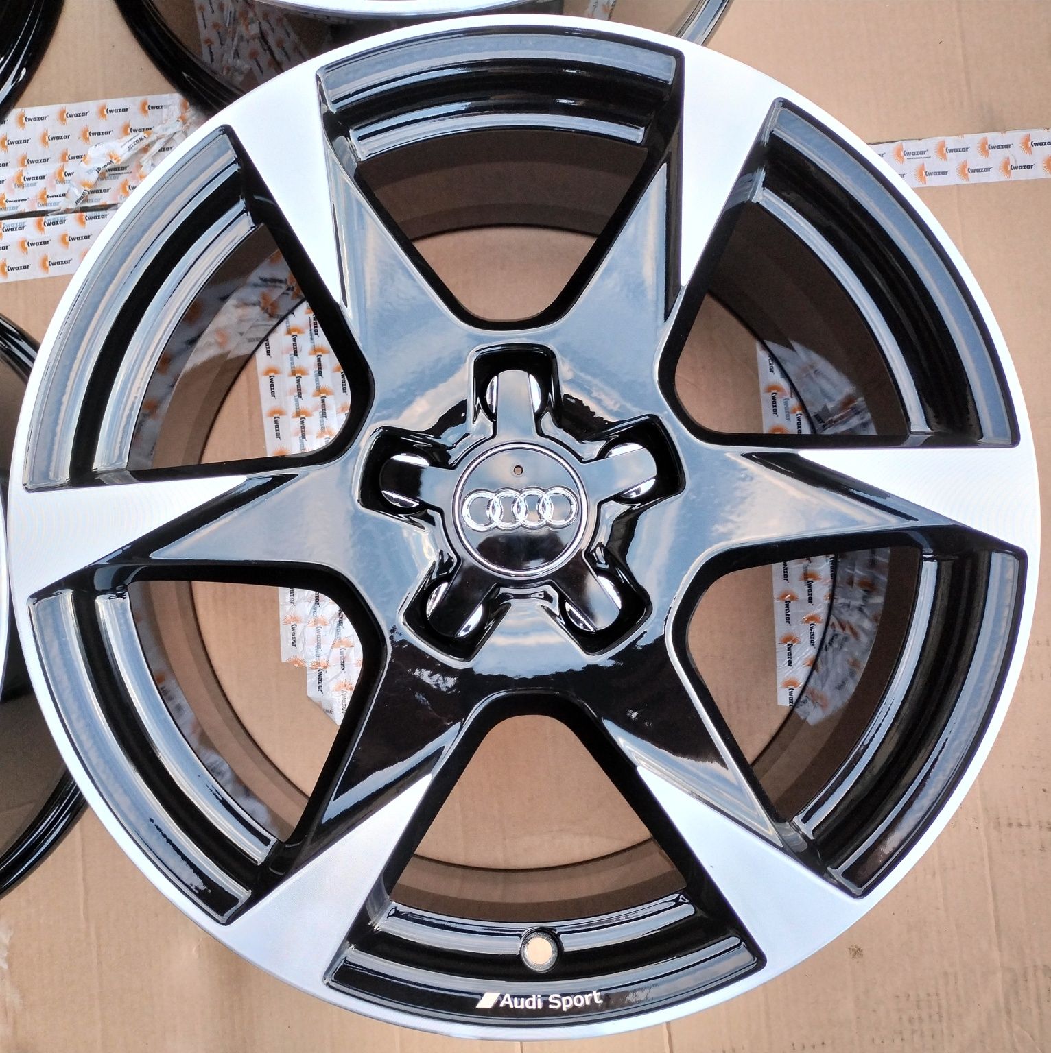 Felgi Oryginał Audi A3 A4 A5 A6 A8 7,5x17 ET45 5x112 8K0