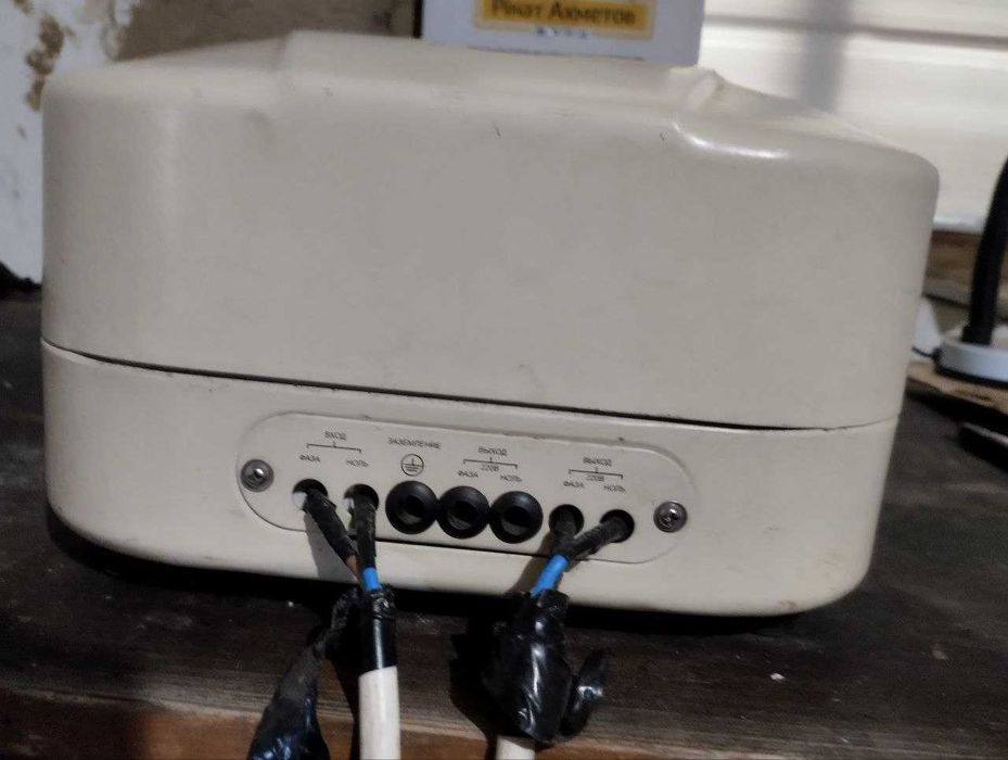 Стабiлiзатор напруги Luxeon WDS-5500VA