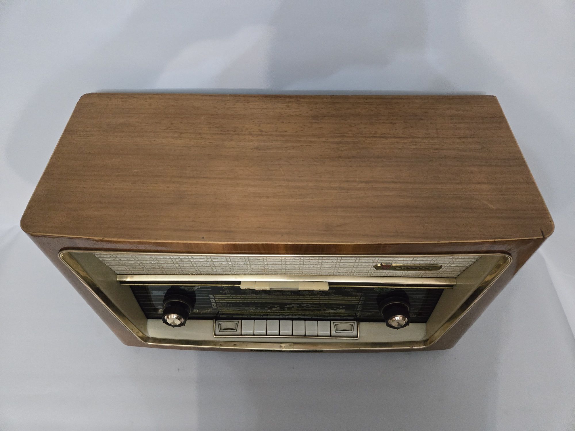 Rádio antigo reparado Nordmende