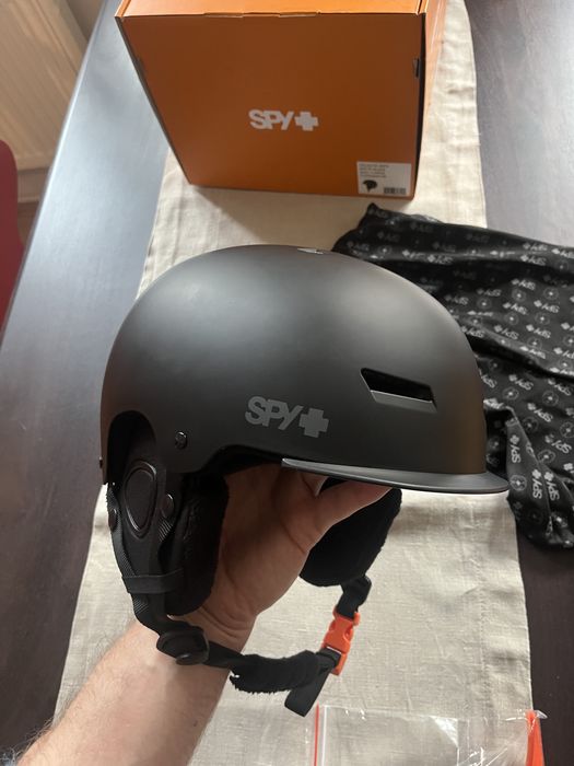 Kask snowboardowy SPY rozm. 59-61 cm czarno- pomarańczowy