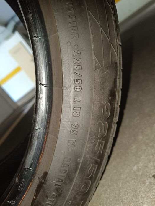 Pneus continental 225/50 R18