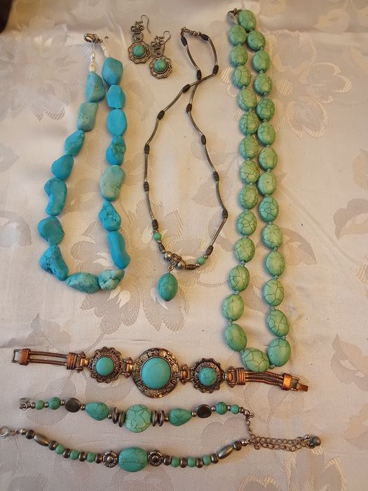 Бирюза  разная..