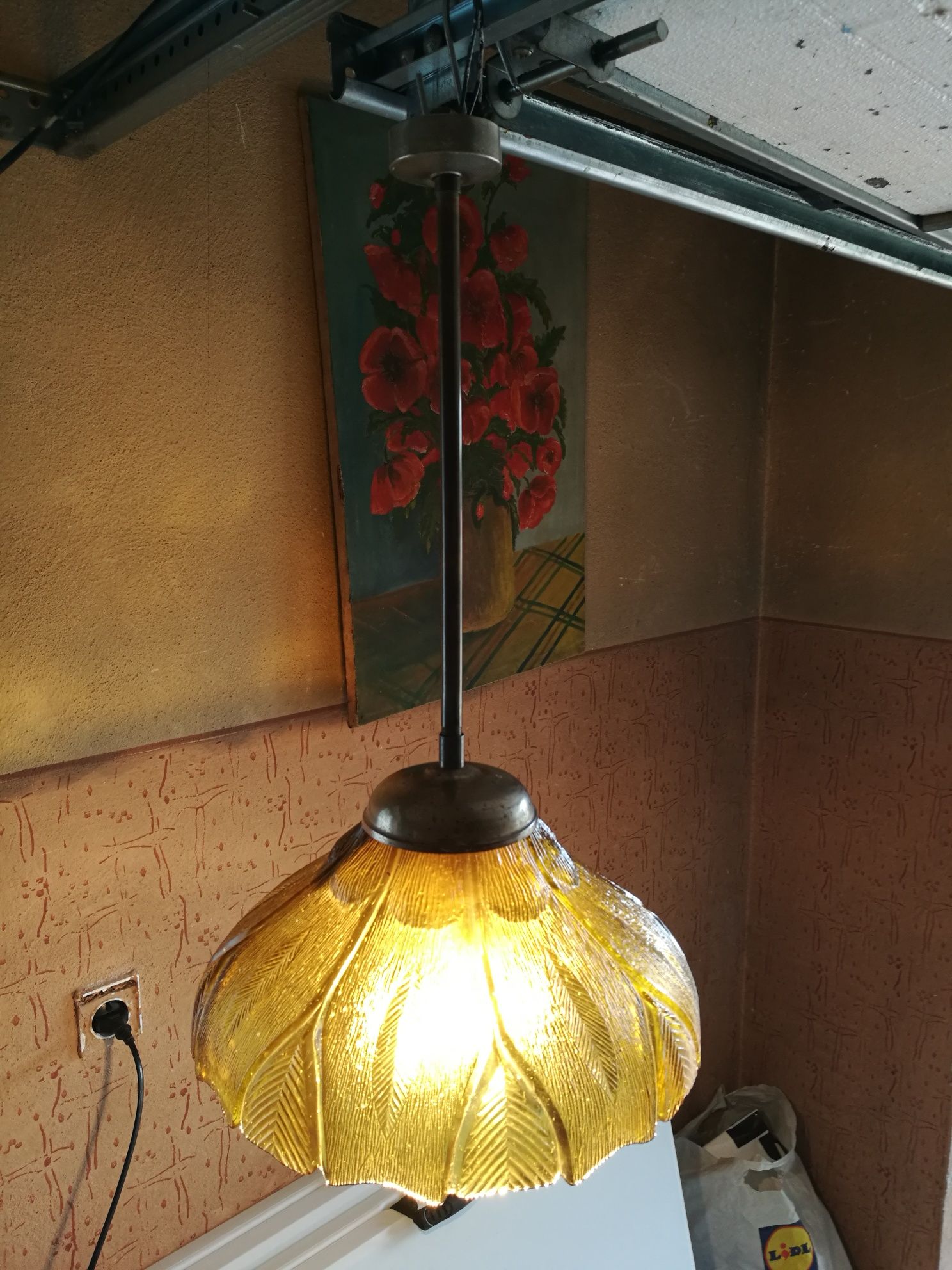 Zabytkowa polska lampa sufitowa