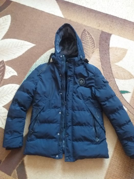 Зимова куртка чоловіча