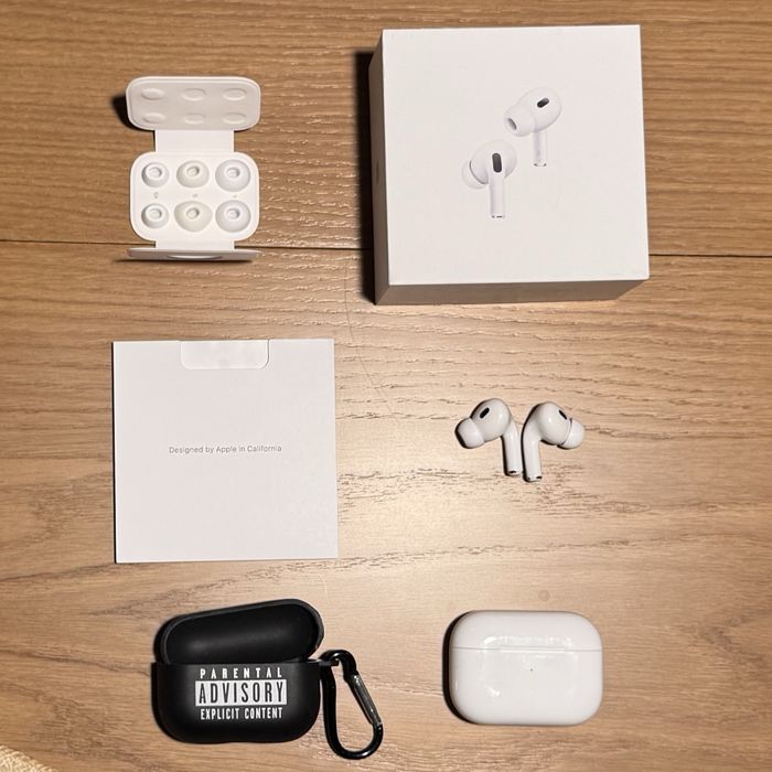 Słuchawki dokanałowe APPLE AirPods Pro II ANC Biały (Etui z USB-C)