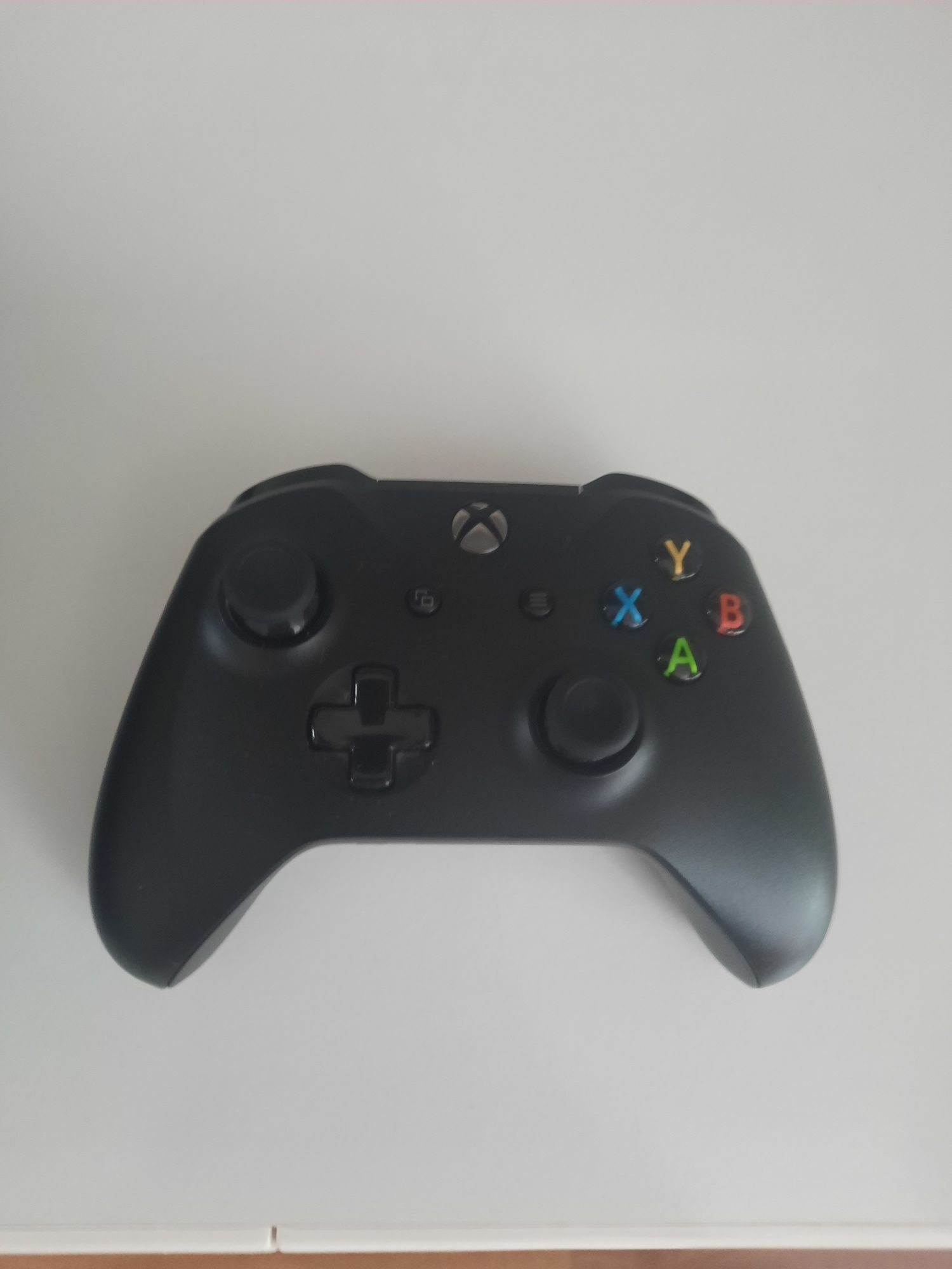 Xbox One X 1 Tb Stan Bdb