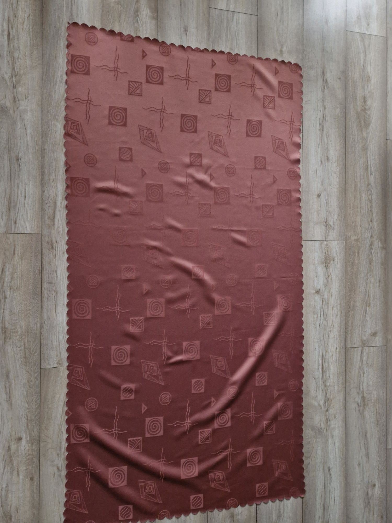 Obrus bordo 170 cm x 90 cm