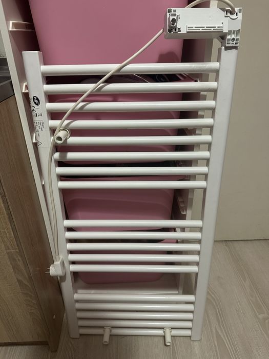 Grzejnik elektryczy drabinkowy, lazienkowy 500W