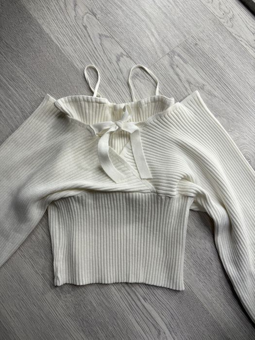 Кофта з рукавами