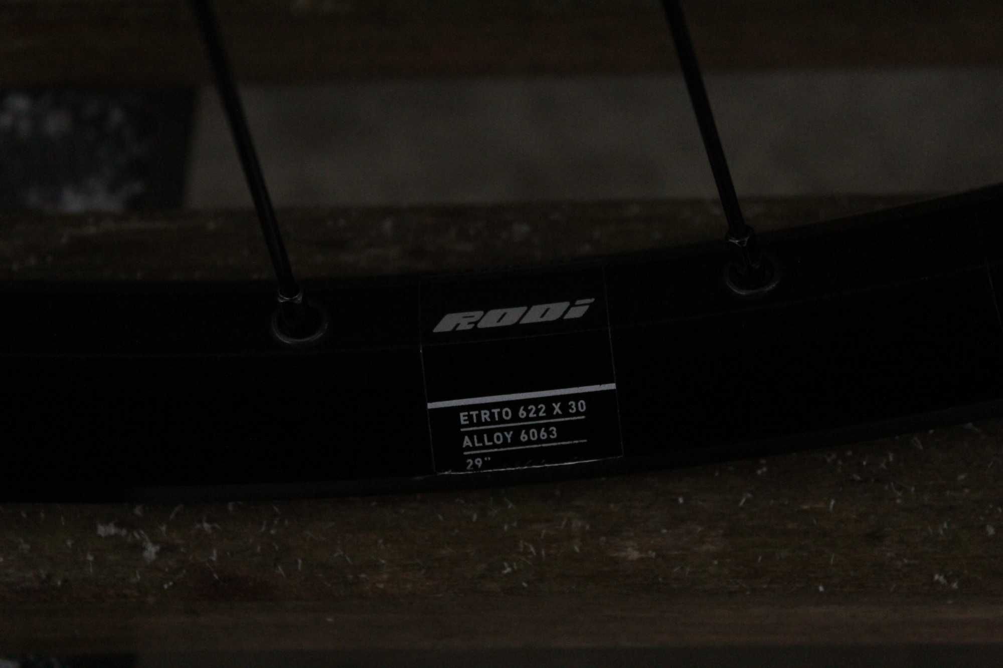 4. Koło rowerowe Rodi 29" 622x30 z tarczą hamulcową Shimano