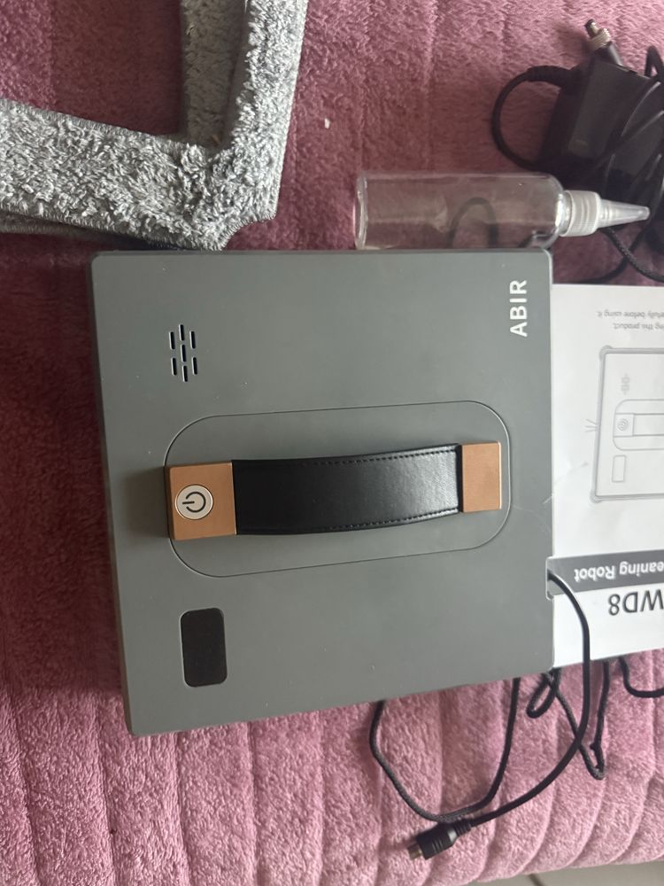 Robot do mycia okien abir wd8