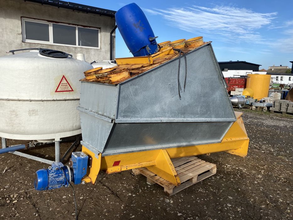 Mieszalnik UKOSNY SKIOLD 1 tona - kompletny z SRUTOWNIKiem