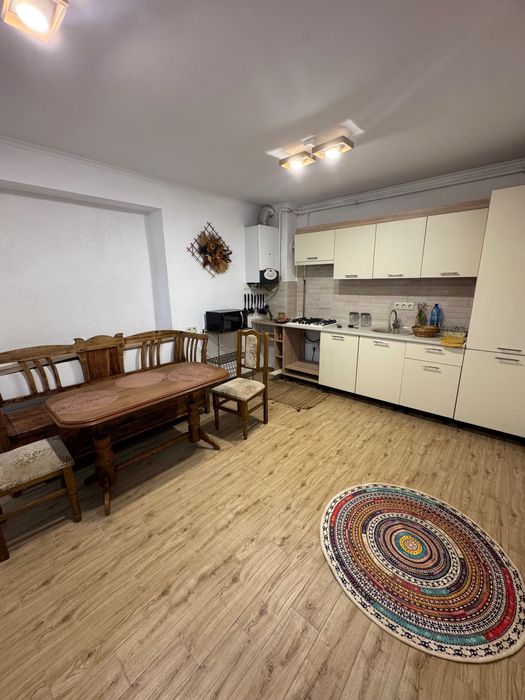 Здається в центрі Ужгорода будинок!