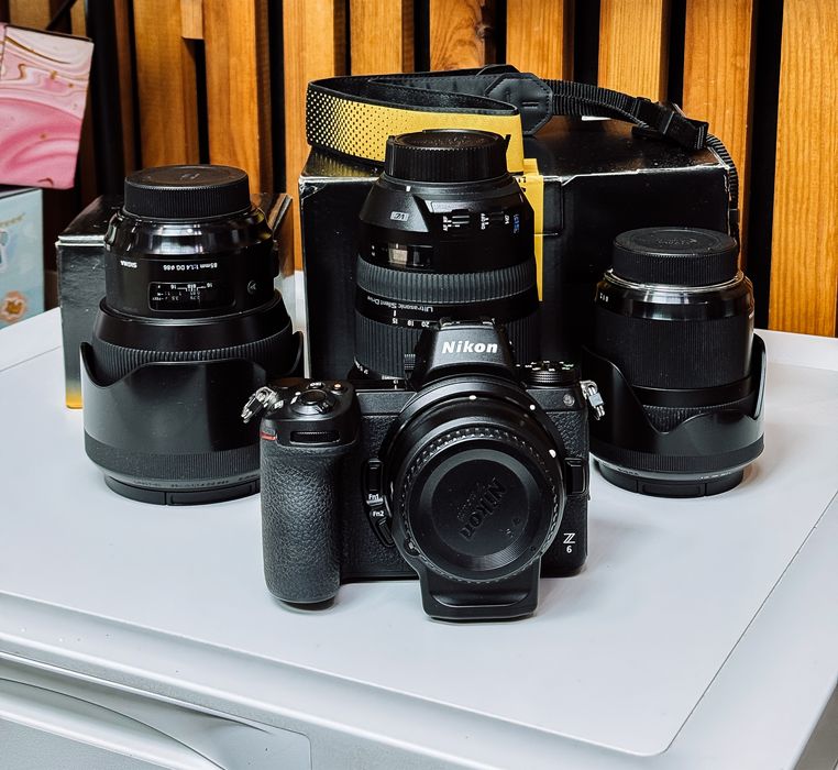 Продам Nikon Z6 (перша версія) + адаптер FTZ + карта пам’яті Sony 64GB