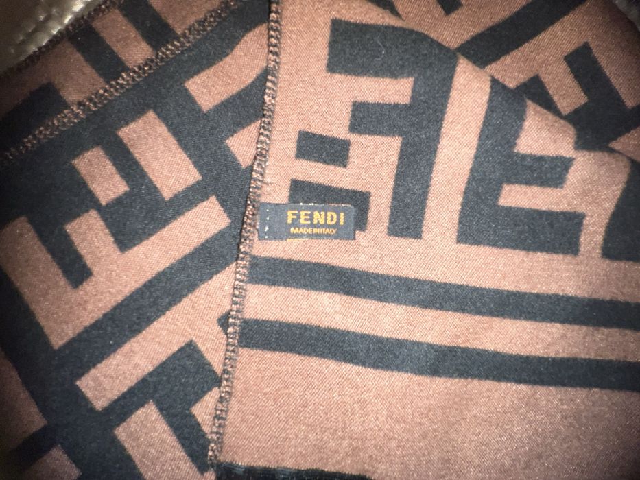 Теплий шарф Fendi оригінал