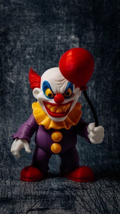 Figurka Mroczny Klaun - Idealna Ozdoba na Halloween!