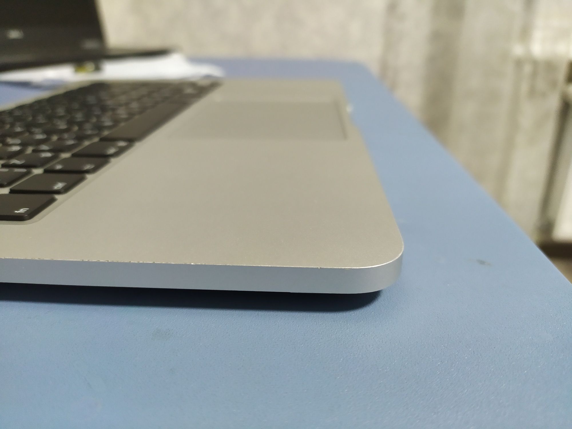 MacBook a 1502 2015