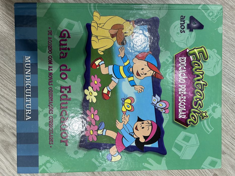 Vendo colecao fantasia pre-escolar