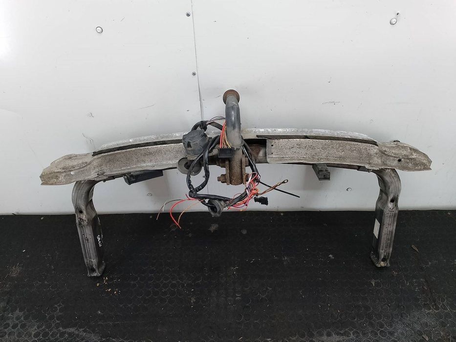 HAK HOLOWNICZY AUDI A4 B6 8E0092101  AD450B KOMBI